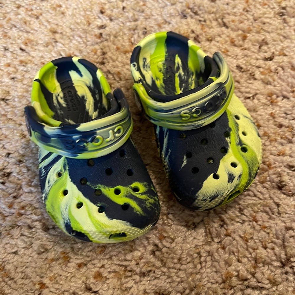 Crocs, baby/toddler size 4